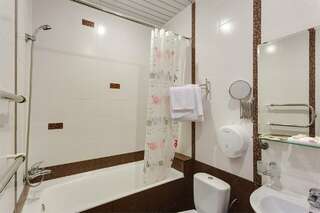 Гостиница На Мирном Обнинск Двухместный номер Делюкс с 2 отдельными кроватями-4